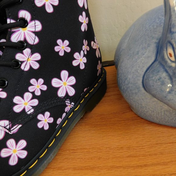 Dr Doc Martens Page Meadow pink cherry blossom floral canvas festival boots NWOT - Picture 5 of 16
